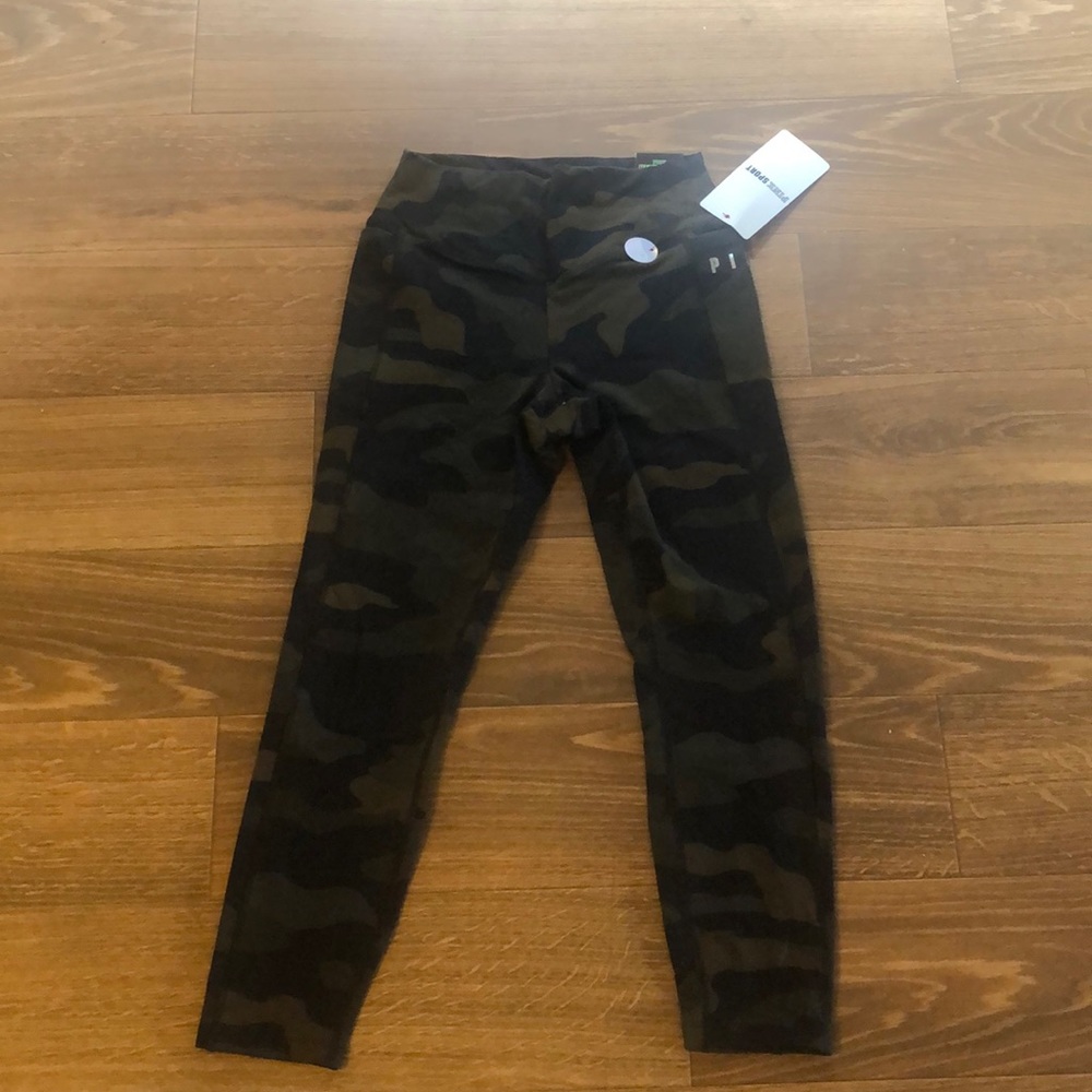 Camo leggings